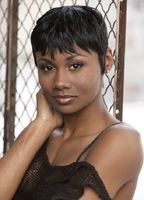 Emayatzy Corinealdi