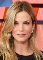Sylvia Hoeks