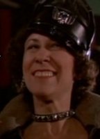 Rhea Perlman